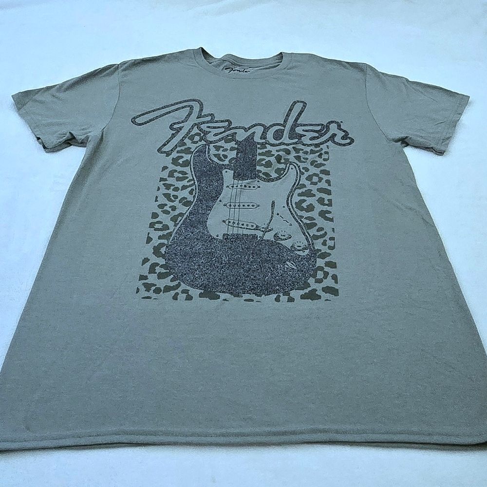 Fender🎸 Musical Instruments Corporation Graphic Tee👕 - NWT - Picture 13 of 14